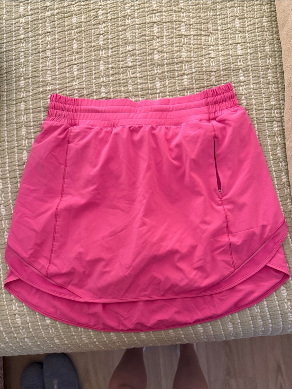 lululemon athletica hot pink active skirt